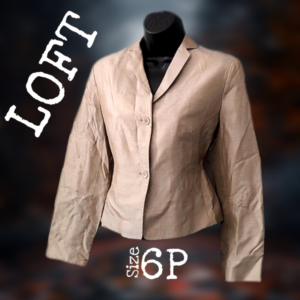 LAST CALL!⚡ LOFT champagne silk blazer, size 6P